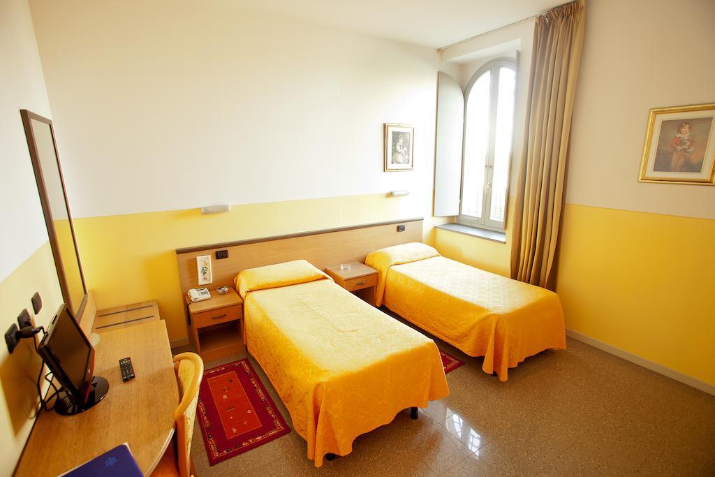 Master Hotel Castelvetro Piacentino Værelse billede