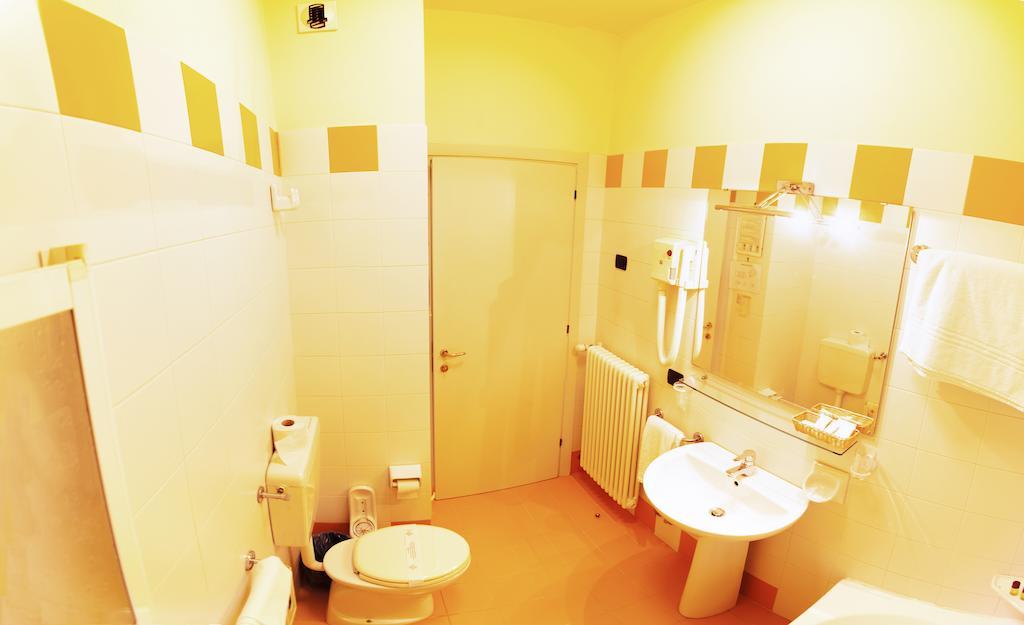 Master Hotel Castelvetro Piacentino Eksteriør billede