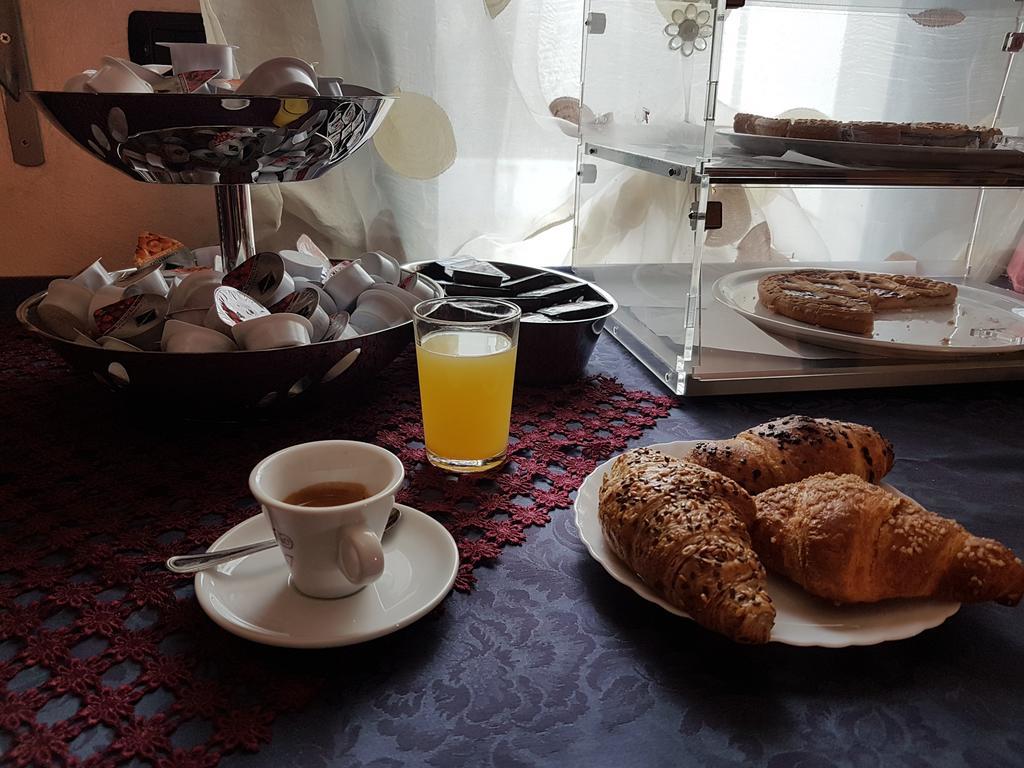 Master Hotel Castelvetro Piacentino Eksteriør billede