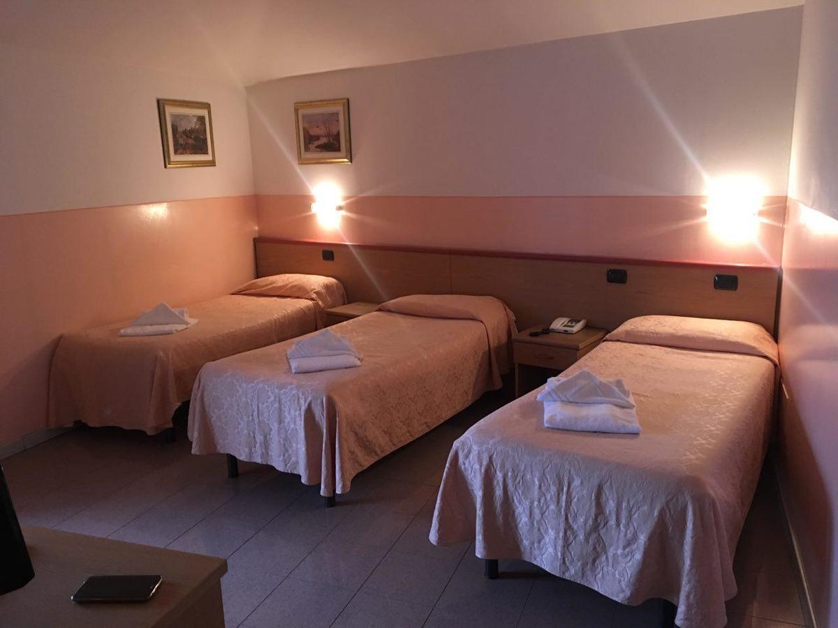 Master Hotel Castelvetro Piacentino Eksteriør billede