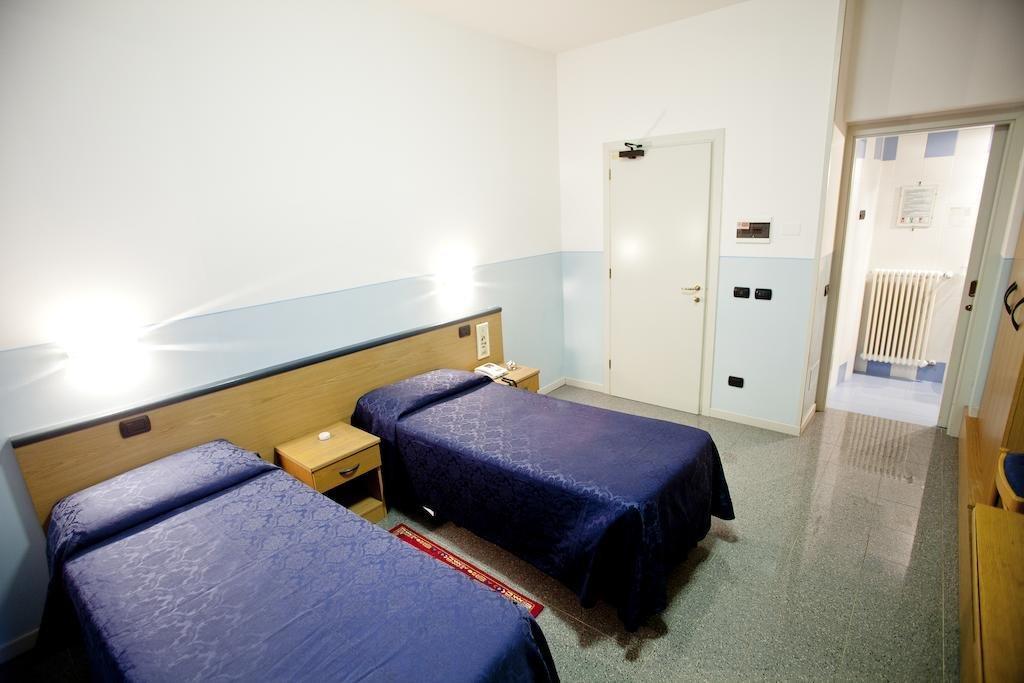 Master Hotel Castelvetro Piacentino Eksteriør billede