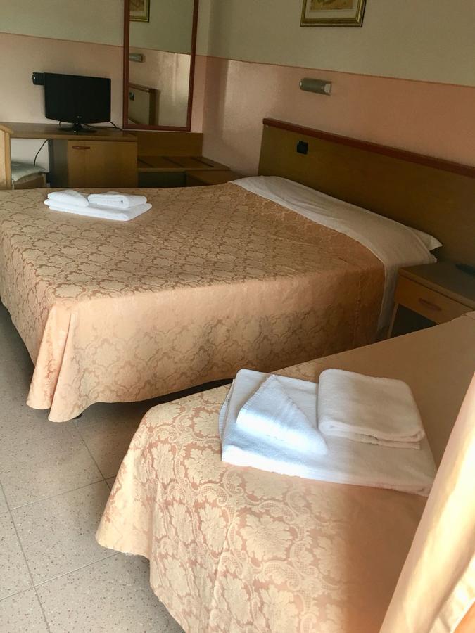 Master Hotel Castelvetro Piacentino Eksteriør billede
